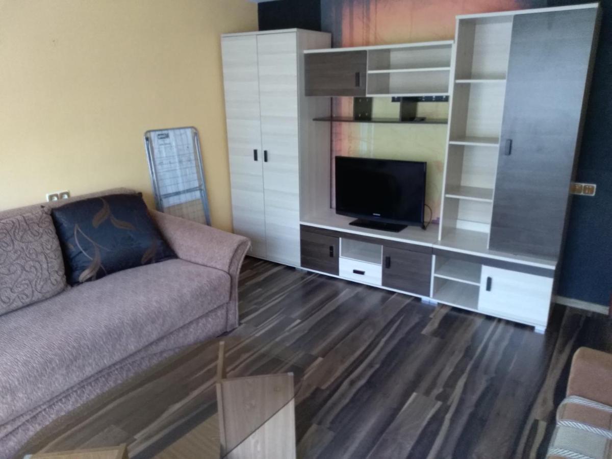 Brivibas 25 Apartamenti Ventspils Eksteriør billede